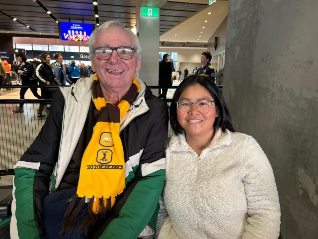 Ray and Yong, supporting both their teams 🏈 on Saturday night