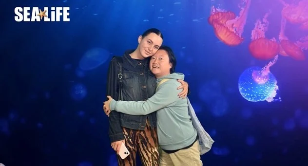 Koochi and Charlotte💙 @sealifemelbourneaquarium