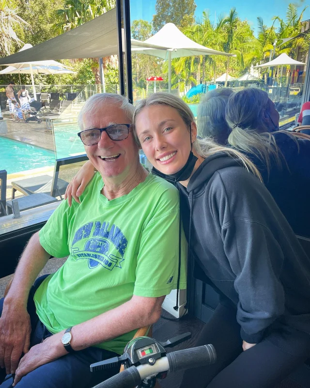 Ray and Maggie ✨✨ Enjoying sunshine ☀️ and pool views 😎 @racvnoosa before breaky!